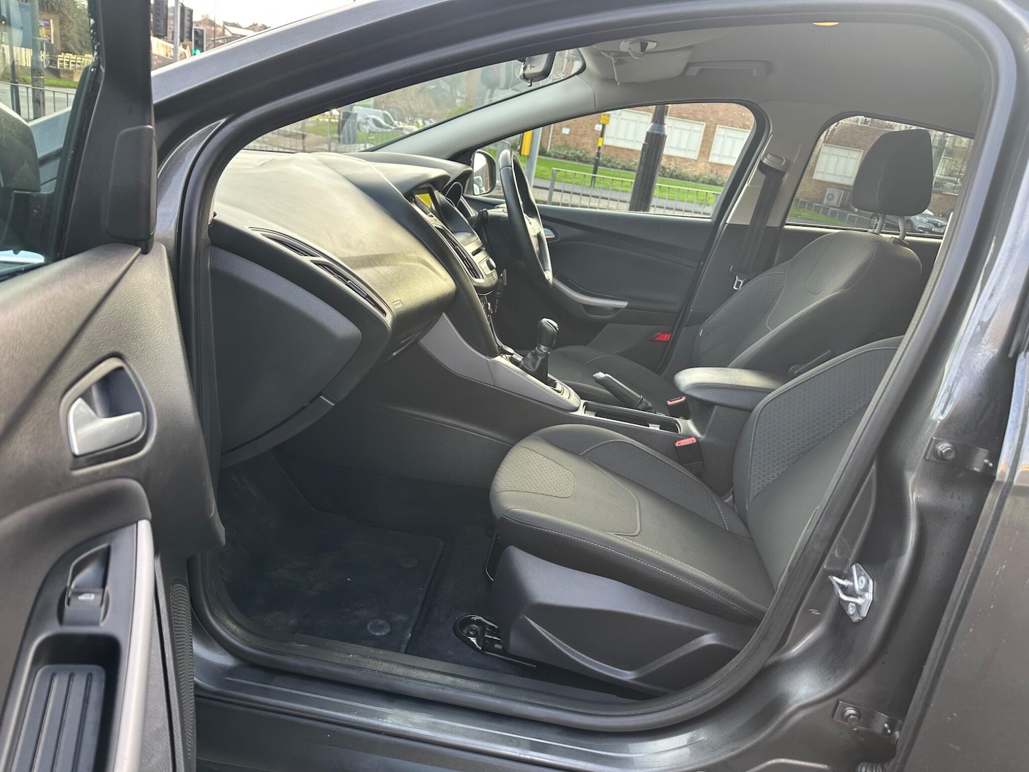 Used Ford Focus 2017 for sale - 76832785: Photo 31