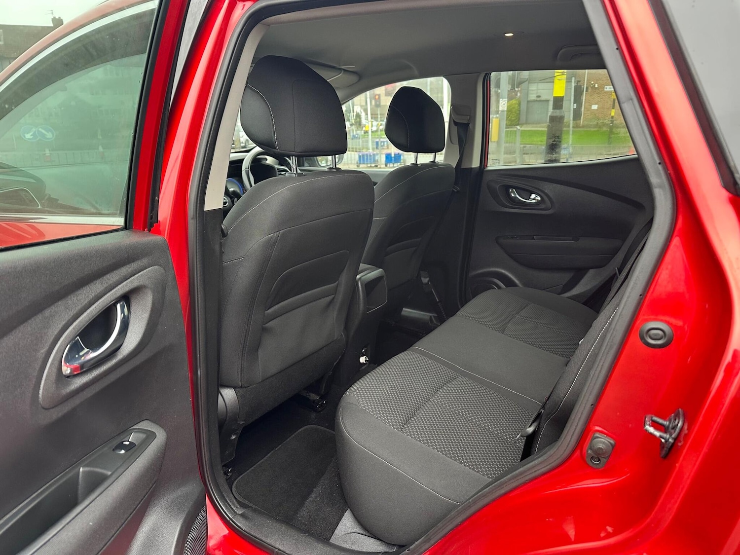 Used Renault Kadjar for sale - 77784384: Photo 28