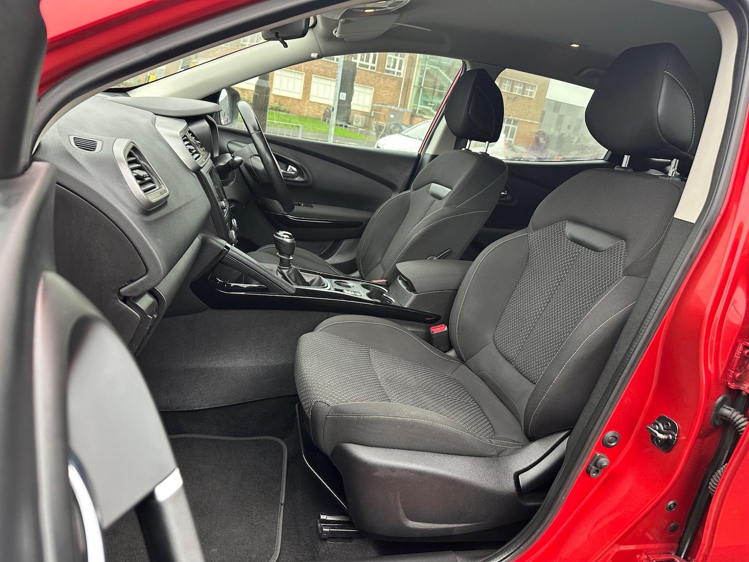 Used Renault Kadjar for sale - 77784384: Photo 41