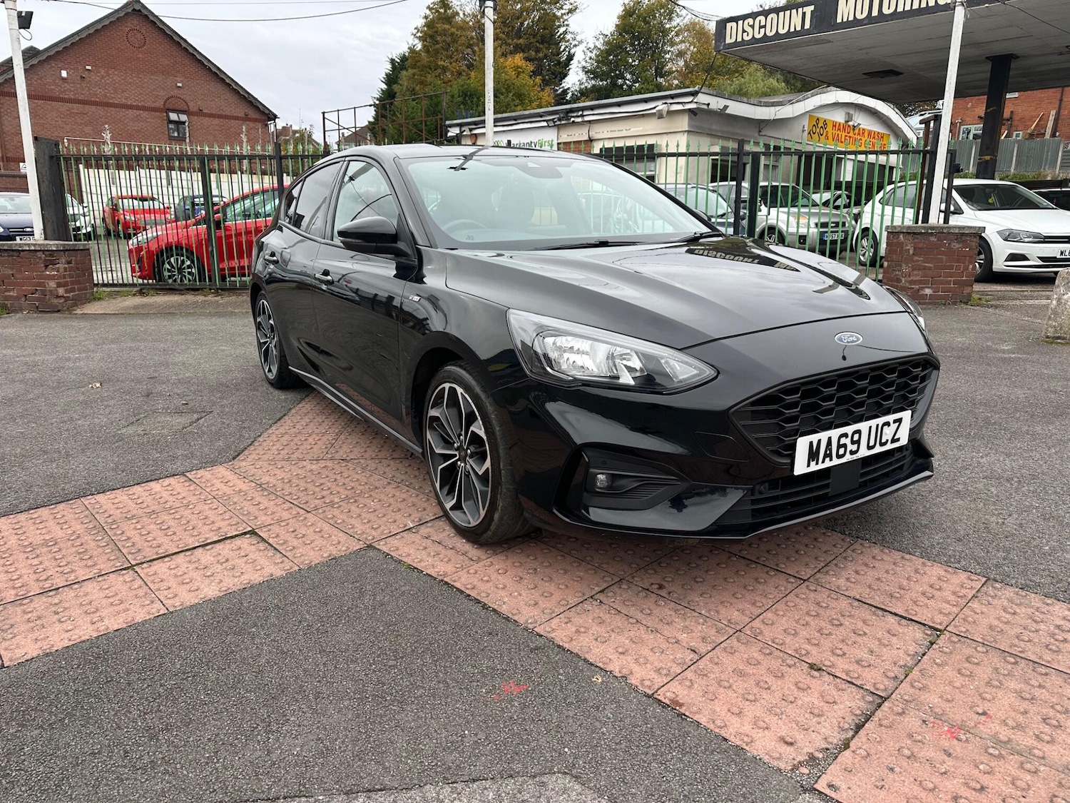 Used Ford Focus 2019 for sale - 76380763: Photo 2