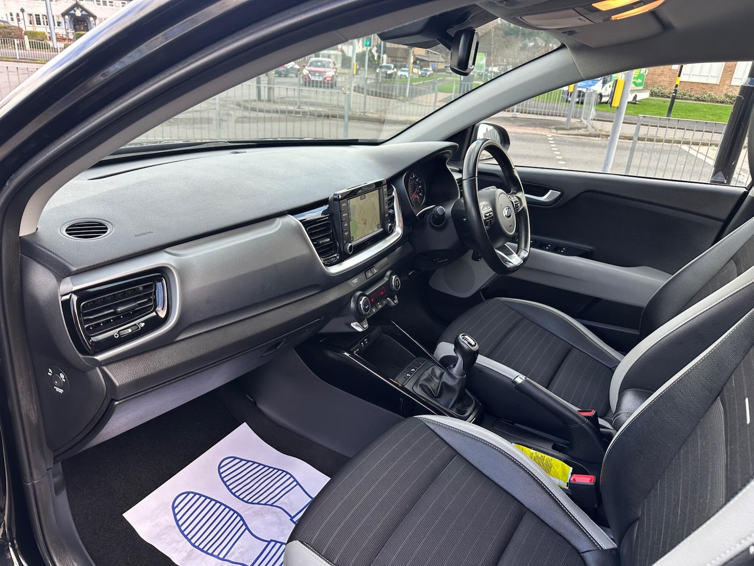 Used Kia Stonic 2018 for sale - 77637565: Photo 34