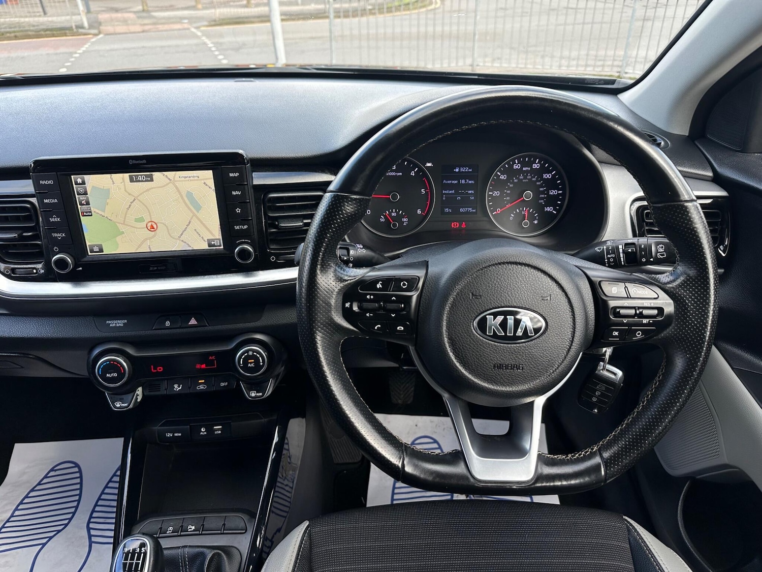 Used Kia Stonic 2018 for sale - 77637565: Photo 37