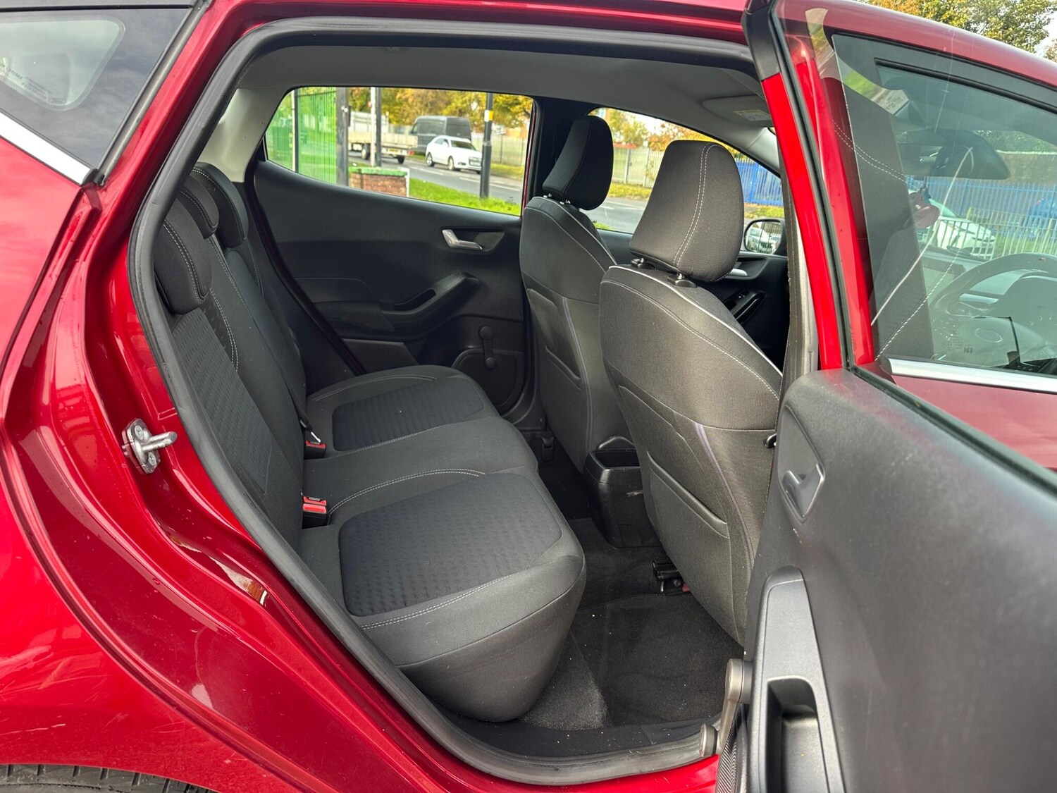 Used Ford Fiesta 2018 for sale - 76360101: Photo 22