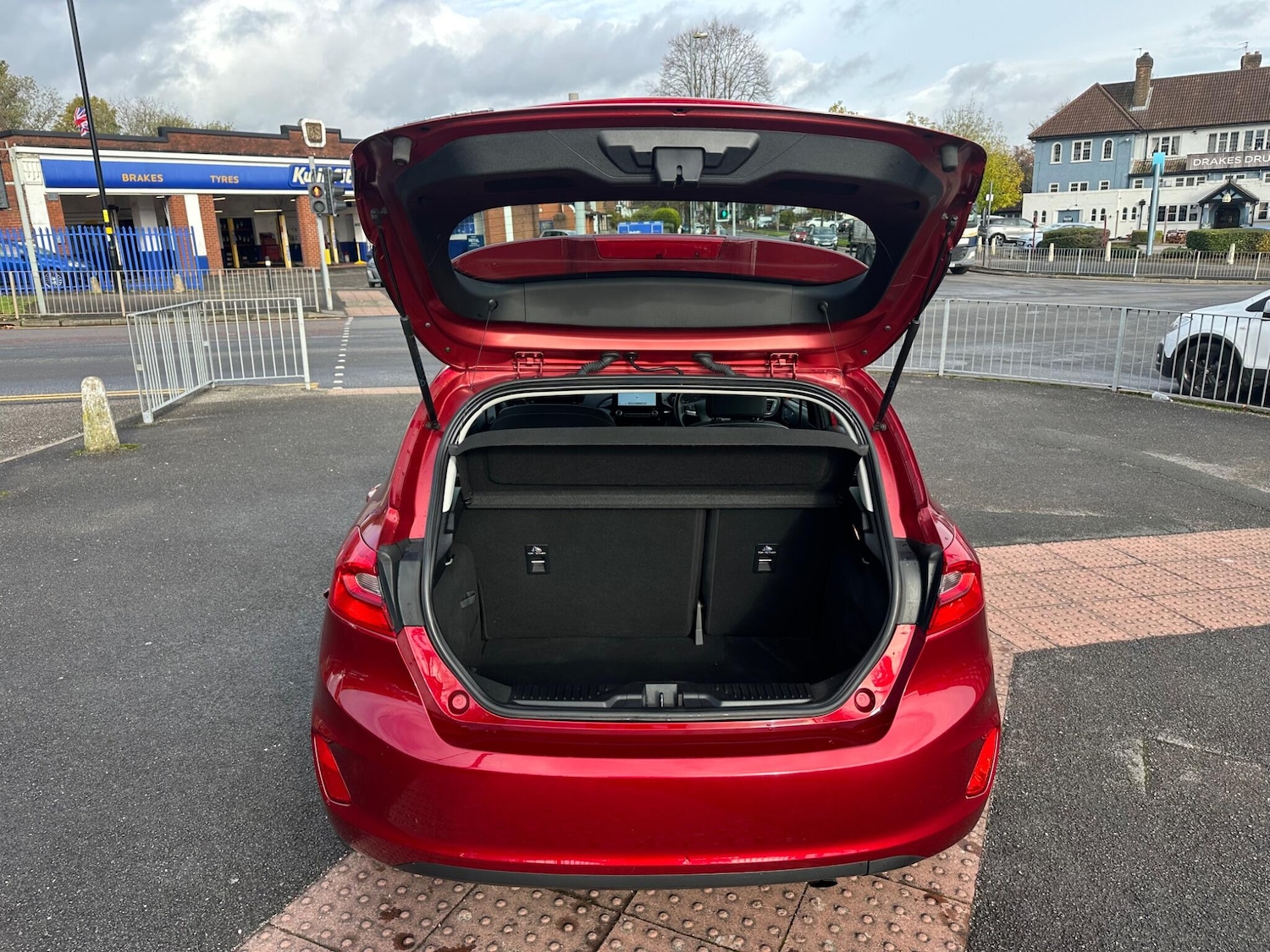 Used Ford Fiesta 2018 for sale - 76360101: Photo 24