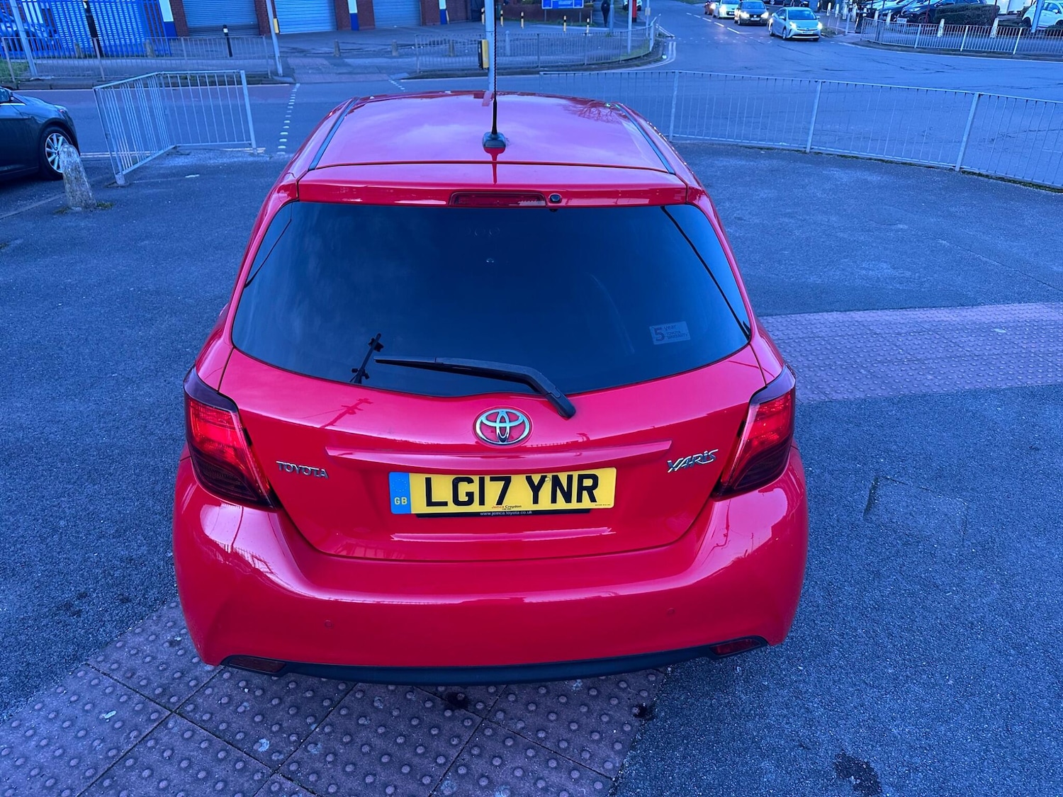 Used Toyota Yaris 2017 for sale - 77883602: Photo 11