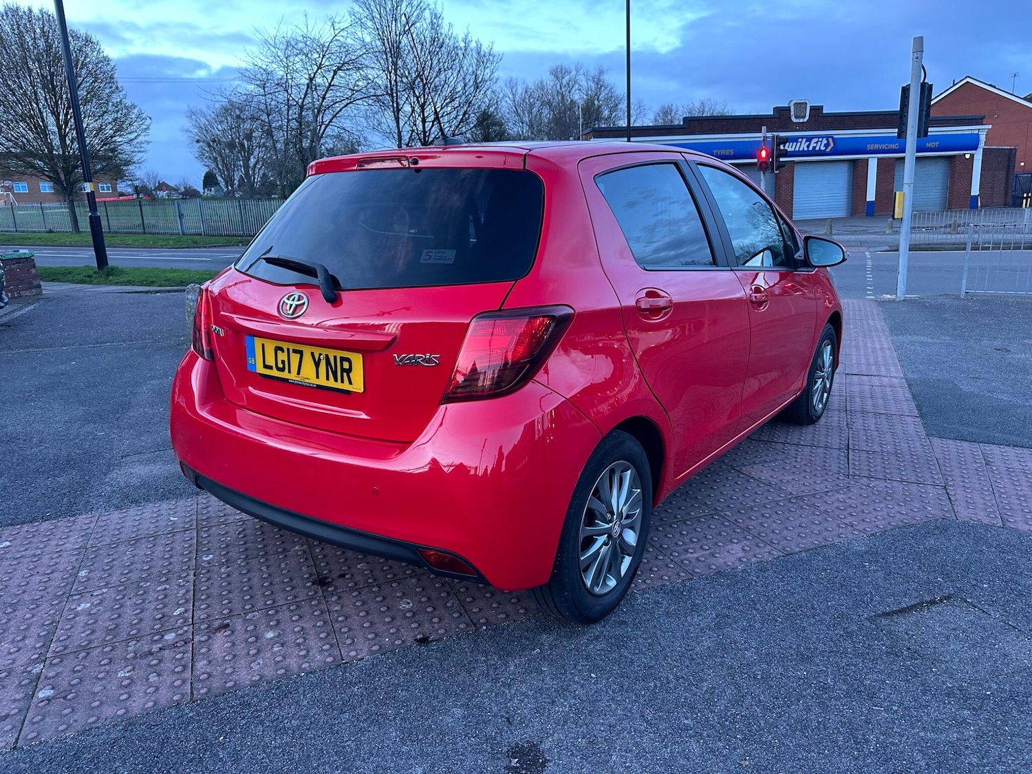Used Toyota Yaris 2017 for sale - 77883602: Photo 13