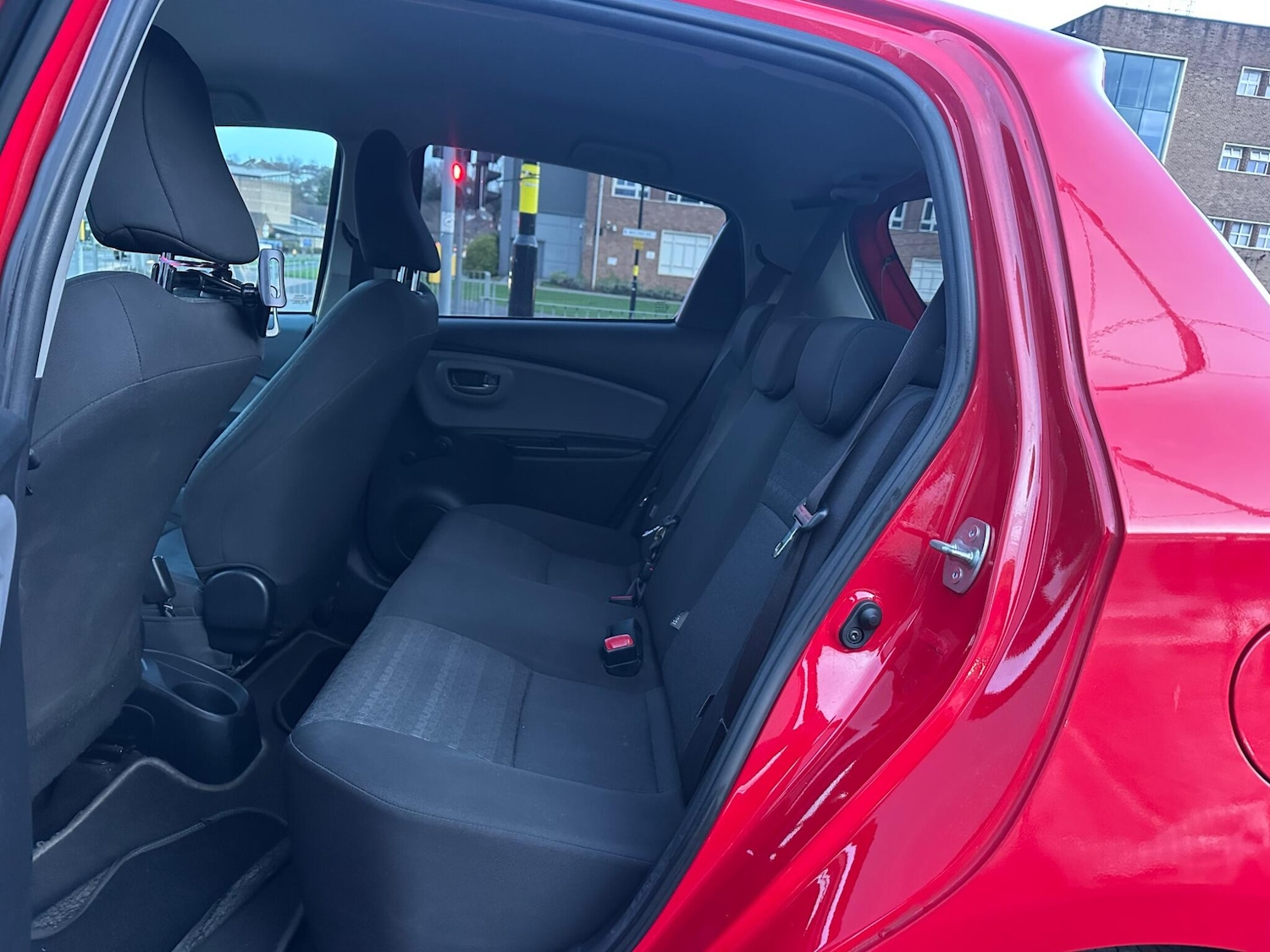 Used Toyota Yaris 2017 for sale - 77883602: Photo 22