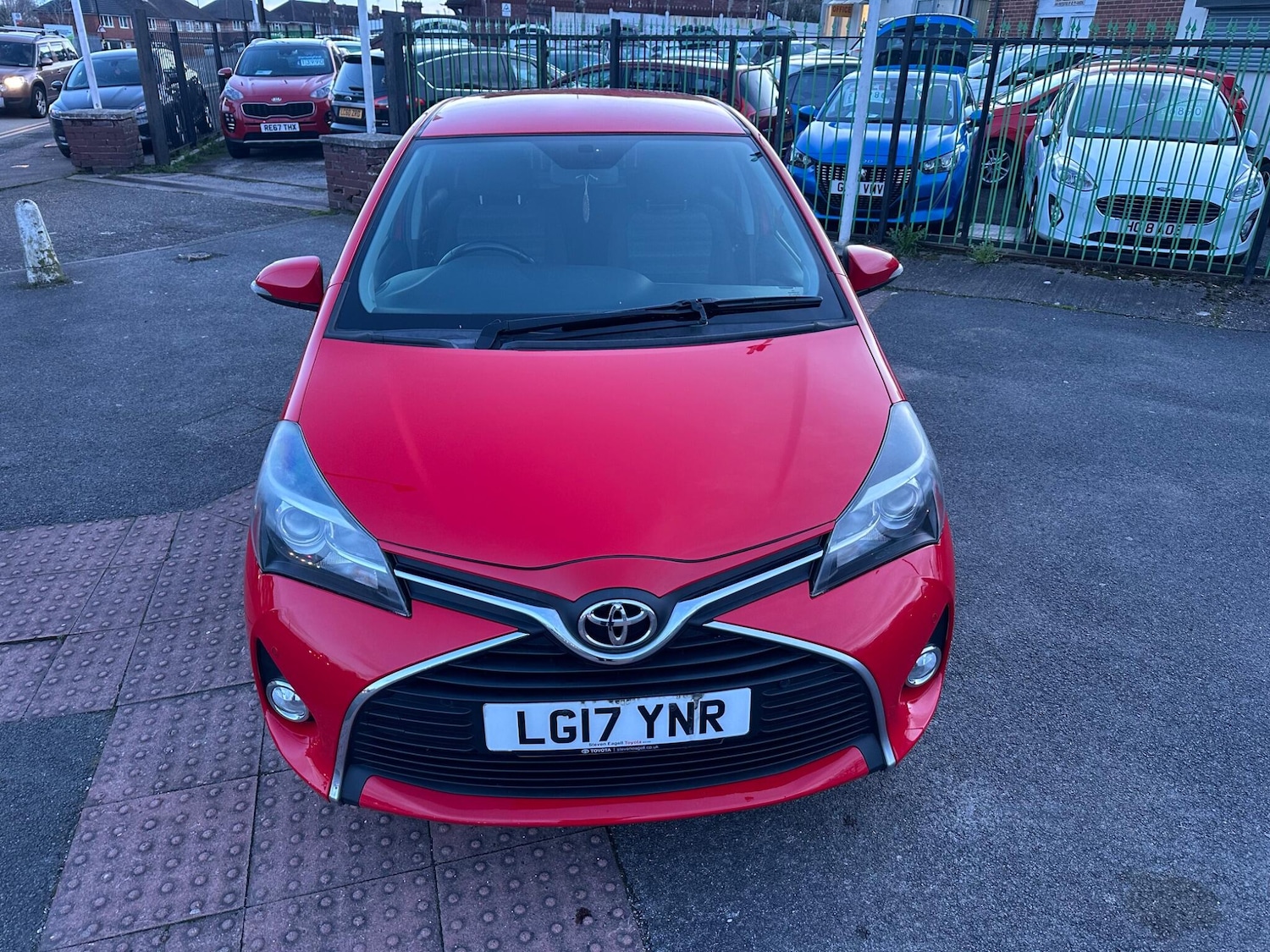 Used Toyota Yaris 2017 for sale - 77883602: Photo 6