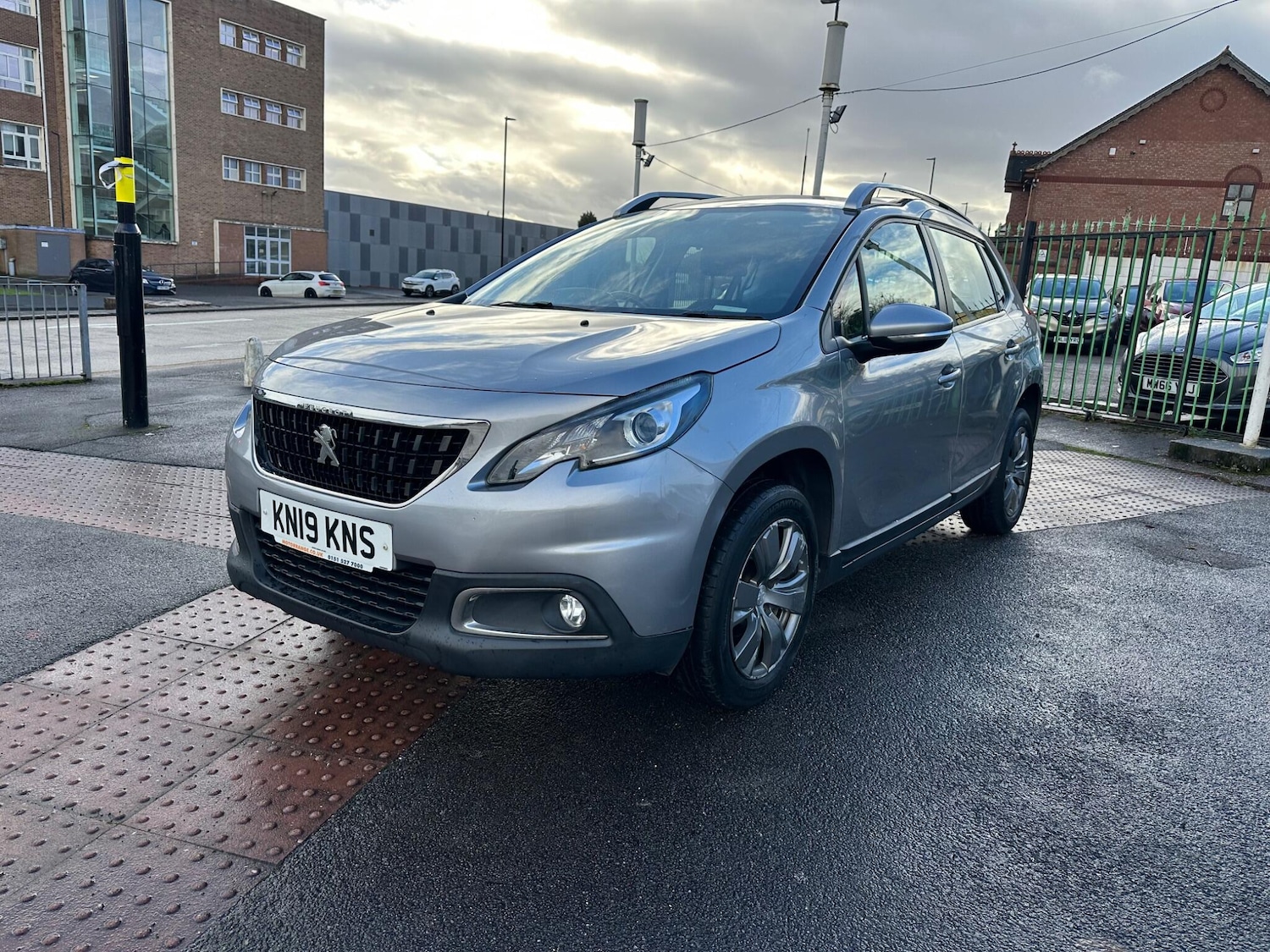 Used Peugeot 2008 for sale - 77497112: Photo 3