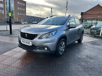 Used Peugeot 2008 2019 for sale - 77497112: Photo