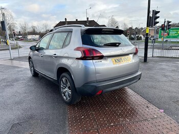 Used Peugeot 2008 2019 for sale - 77497112: Photo