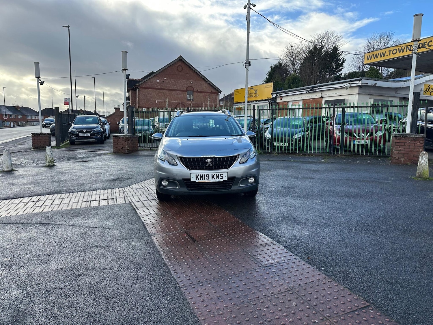 Used Peugeot 2008 for sale - 77497112: Photo 6