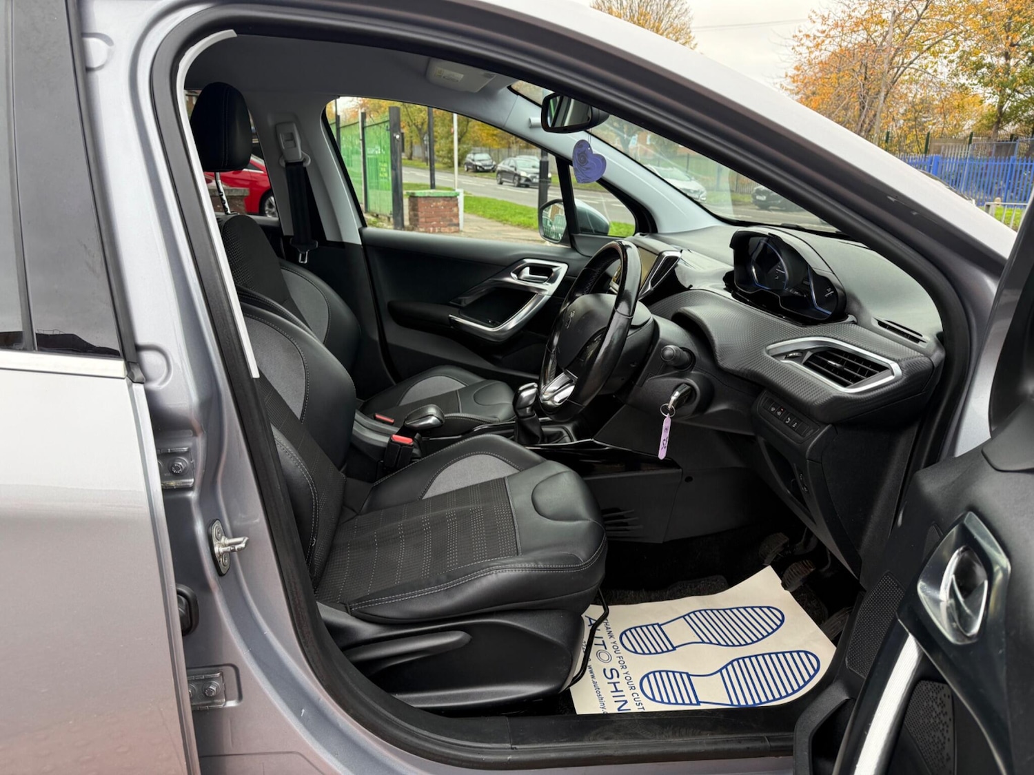 Used Peugeot 2008 2016 for sale - 76472737: Photo 18