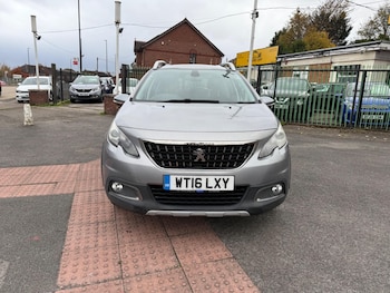 Used Peugeot 2008 2016 for sale - 76472737: Photo