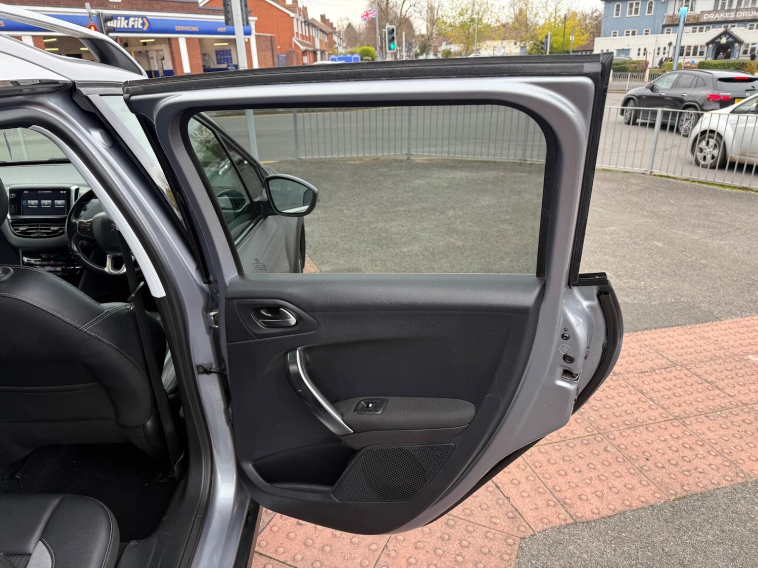 Used Peugeot 2008 2016 for sale - 76472737: Photo 22