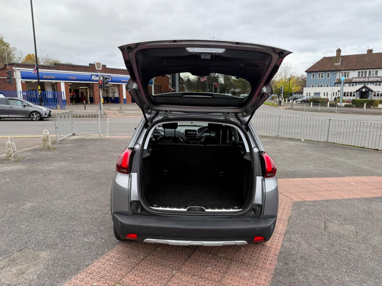 Used Peugeot 2008 2016 for sale - 76472737: Photo 23