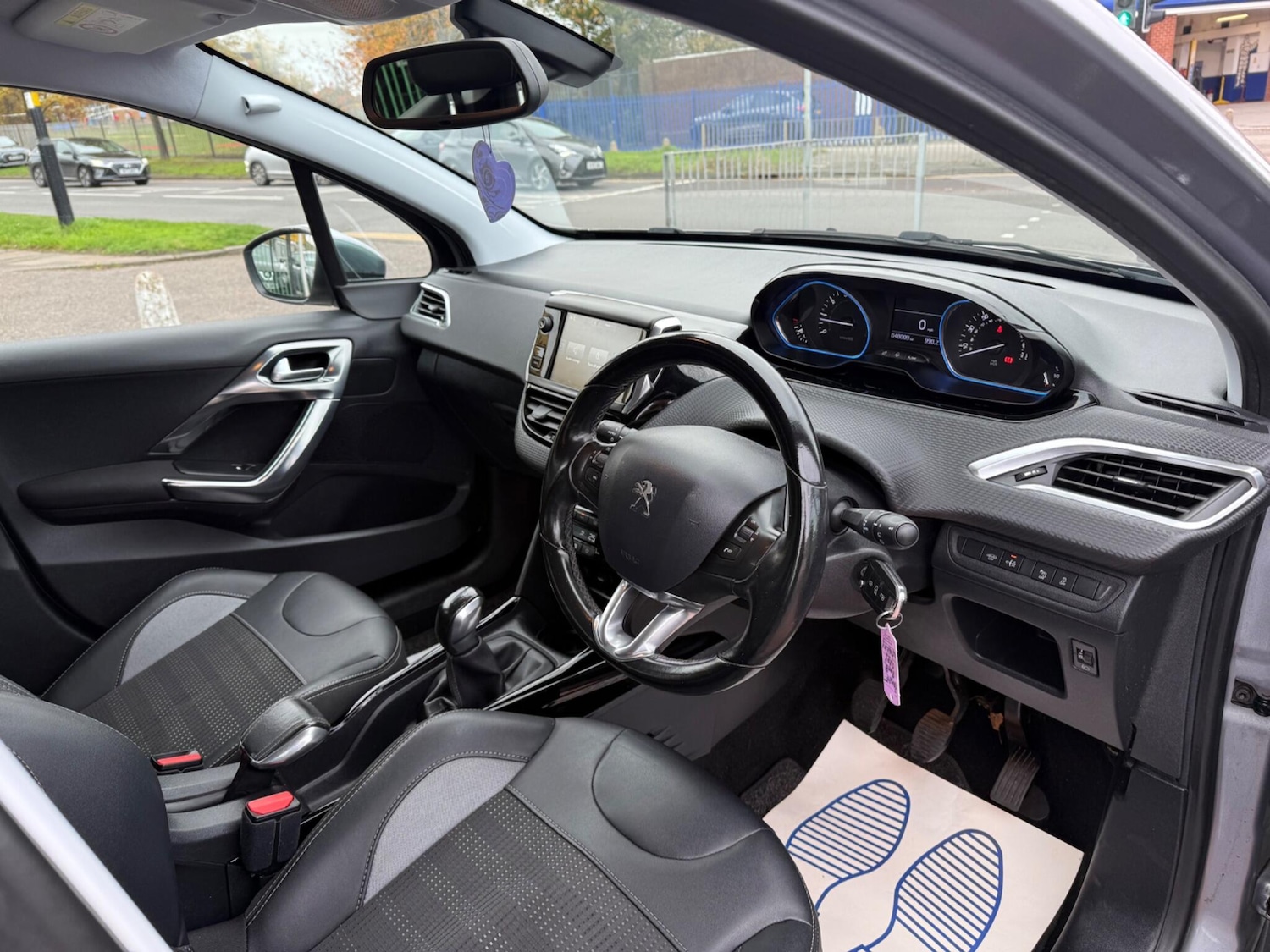 Used Peugeot 2008 2016 for sale - 76472737: Photo 4