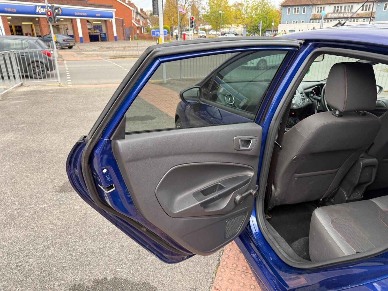 Used Ford Fiesta 2017 for sale - 76388370: Photo 25