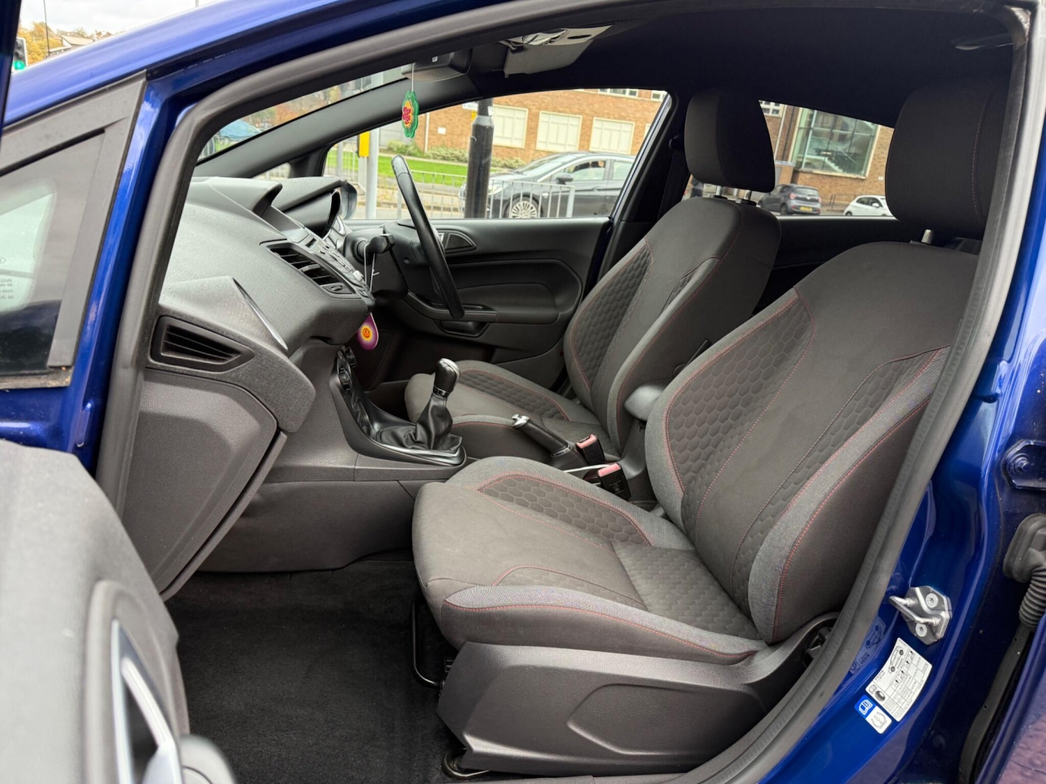 Used Ford Fiesta 2017 for sale - 76388370: Photo 28