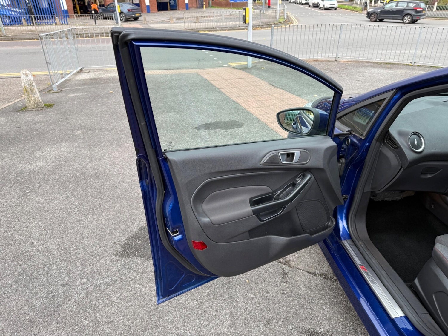 Used Ford Fiesta 2017 for sale - 76388370: Photo 29