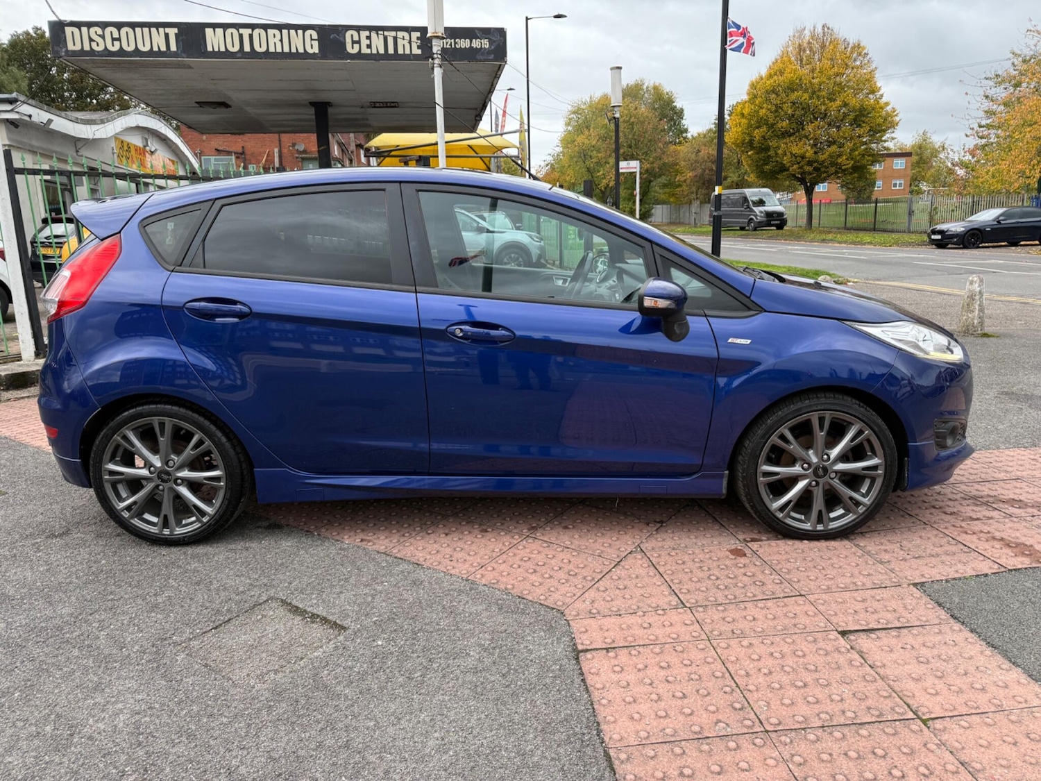 Used Ford Fiesta 2017 for sale - 76388370: Photo 3