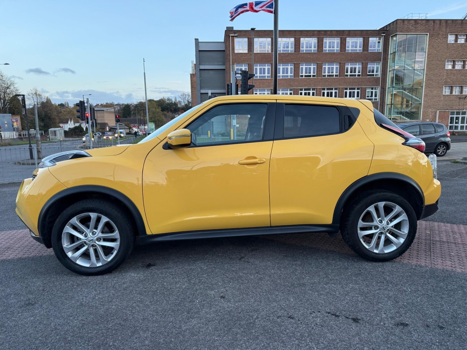 Used Nissan Juke 2017 for sale - 76388375: Photo 8