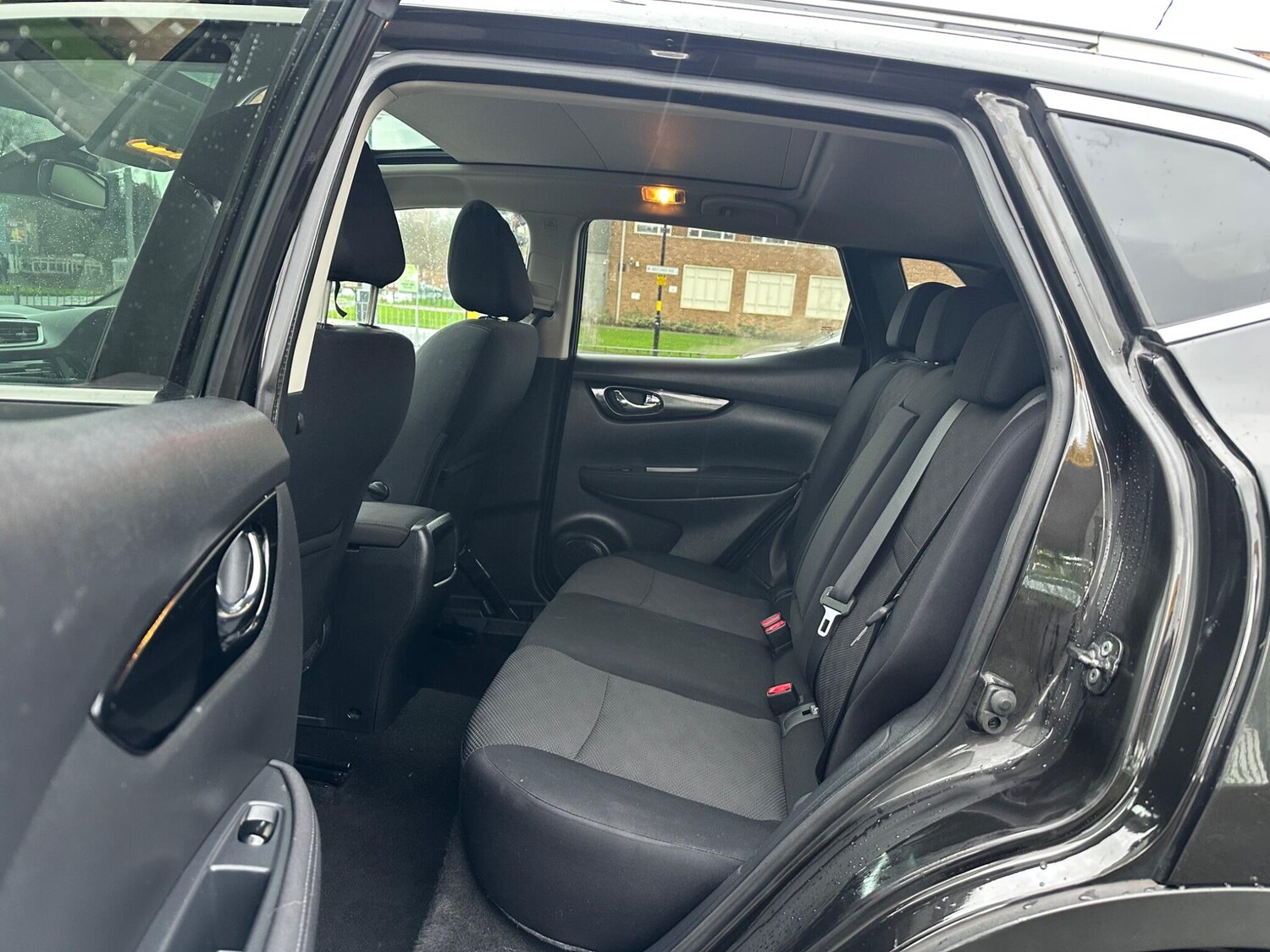 Used Nissan Qashqai for sale - 77484340: Photo 25