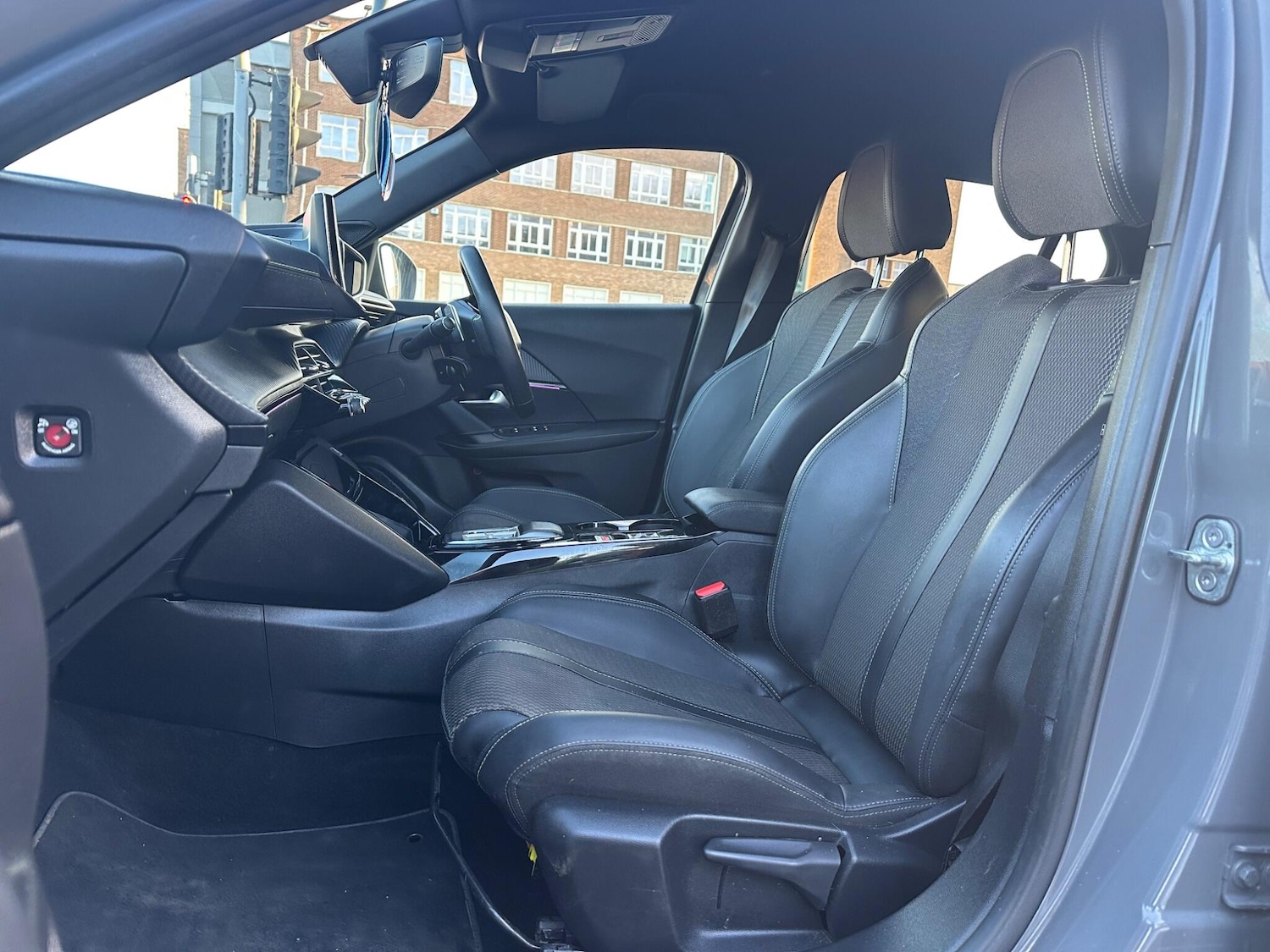 Used Peugeot 2008 2024 for sale - 77103652: Photo 35