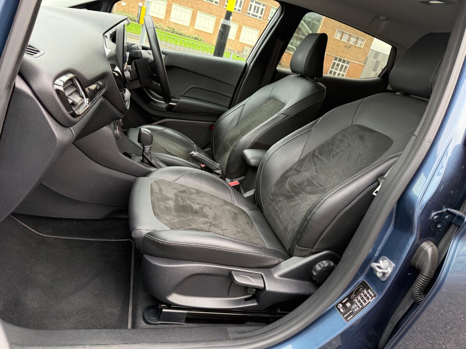 Used Ford Fiesta 2022 for sale - 76425442: Photo 31