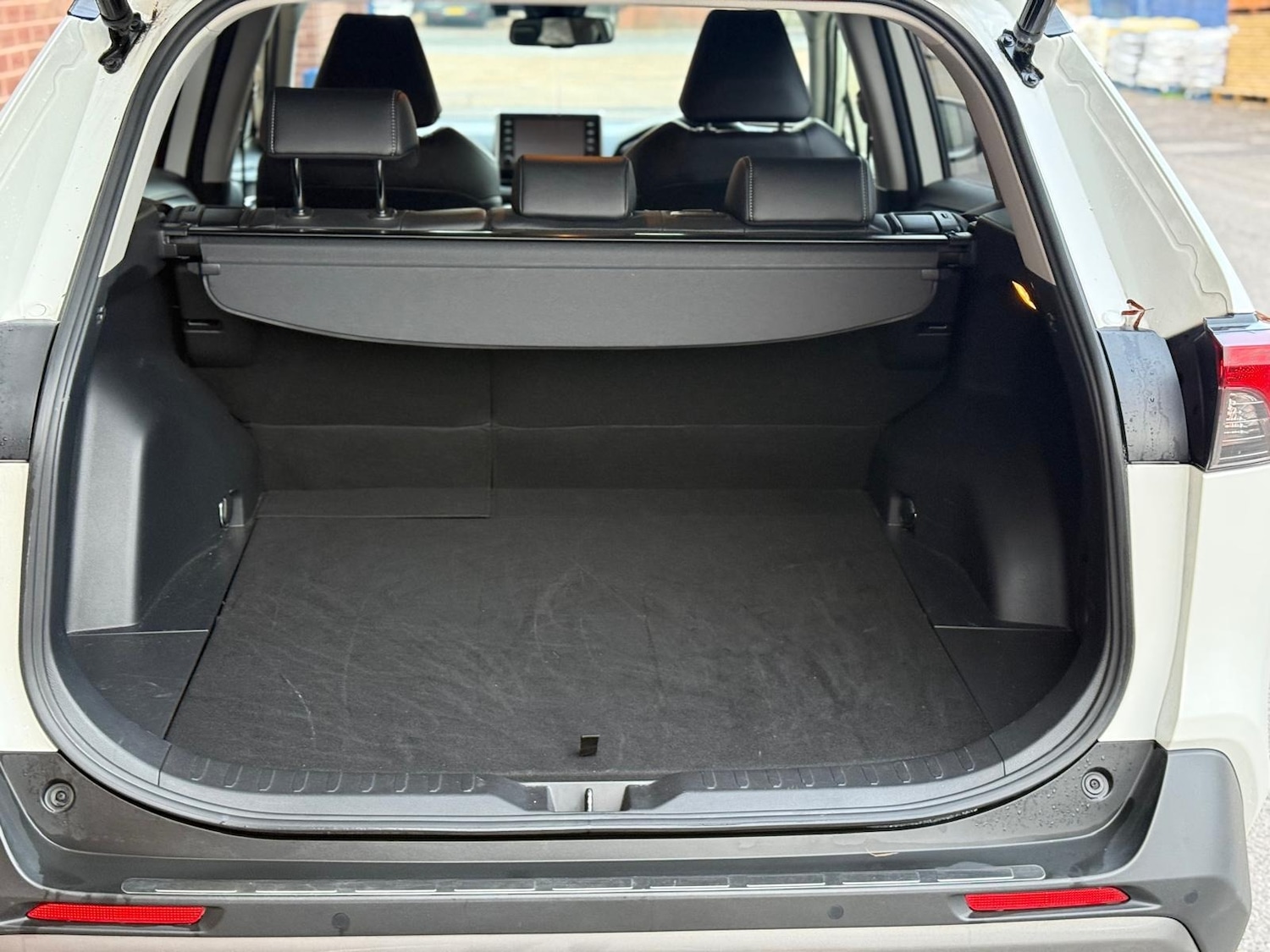 Used Toyota RAV4 2020 for sale - 76568212: Photo 11