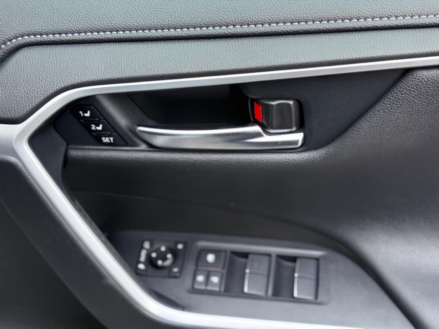 Used Toyota RAV4 2020 for sale - 76568212: Photo 13