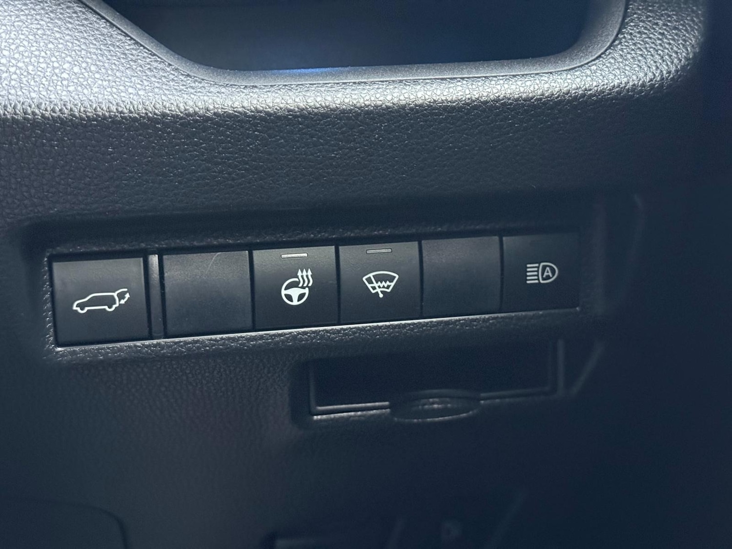 Used Toyota RAV4 2020 for sale - 76568212: Photo 16