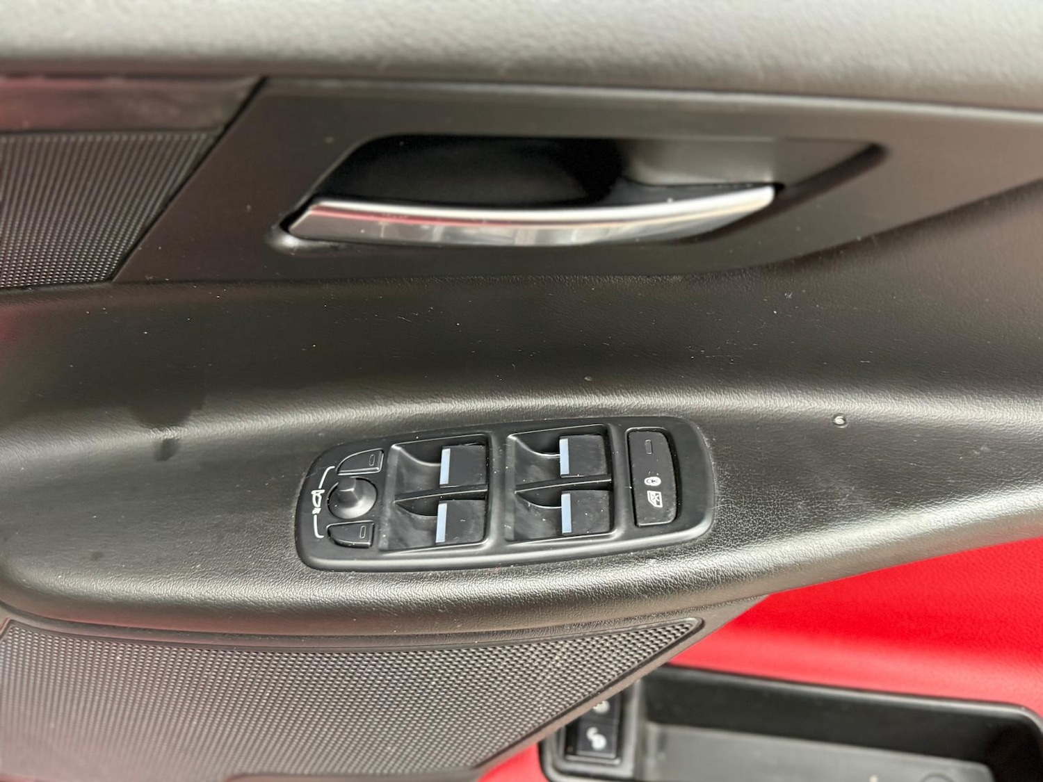 Used Jaguar XE 2017 for sale - 76422098: Photo 13