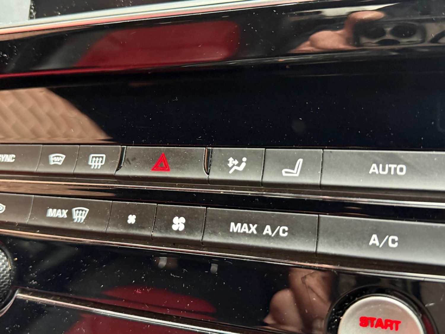 Used Jaguar XE 2017 for sale - 76422098: Photo 17