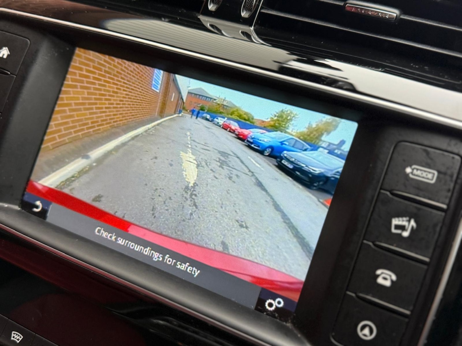 Used Jaguar XE 2017 for sale - 76422098: Photo 19