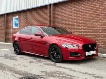Used Jaguar XE 2017 for sale - 76422098: Photo
