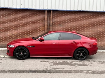 Used Jaguar XE 2017 for sale - 76422098: Photo