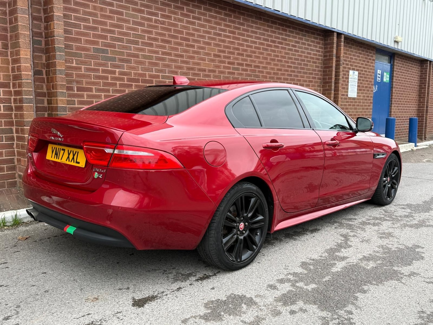 Used Jaguar XE 2017 for sale - 76422098: Photo 6