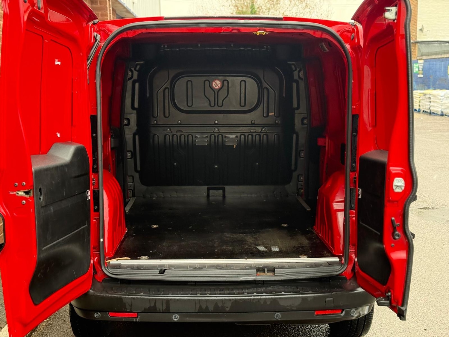 Used Fiat Doblo 2015 for sale - 76920129: Photo 9