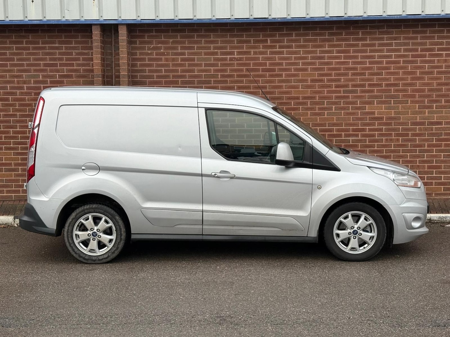 Used Ford Transit Connect 2015 for sale - 76719756: Photo 4