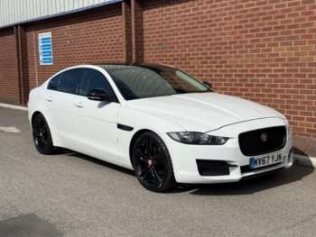 Used Jaguar XE 2017 for sale - 75179976: Photo