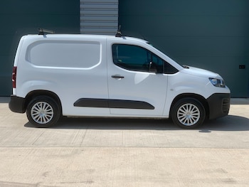 Used Citroen Berlingo 2020 for sale - 79120152: Photo