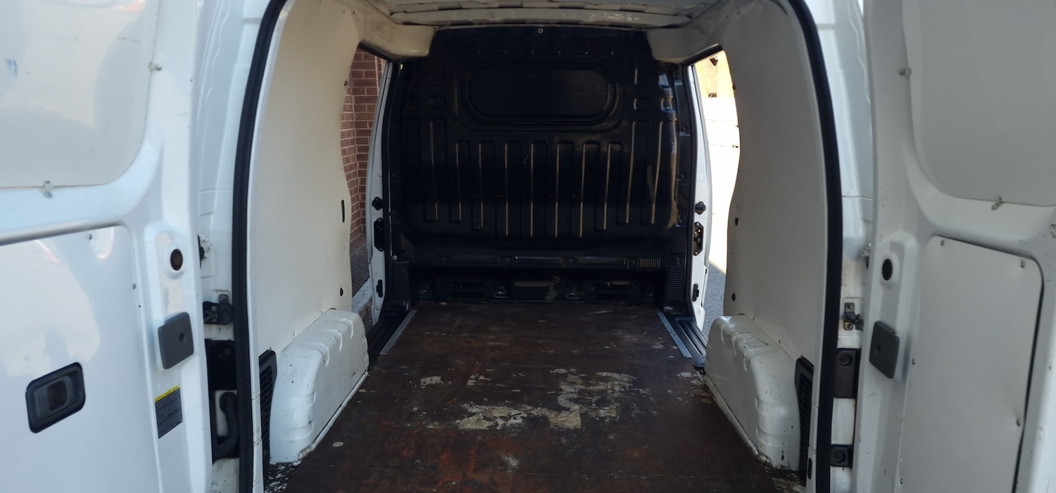 Used Nissan NV200 2018 for sale - 77932964: Photo 11