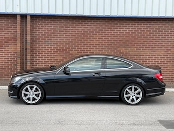 Used Mercedes-Benz C-Class 2015 for sale - 75131784: Photo