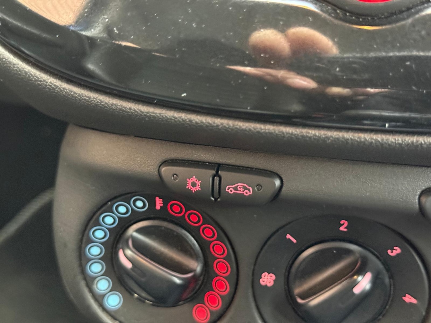 Used Vauxhall Corsa 2016 for sale - 76845213: Photo 16