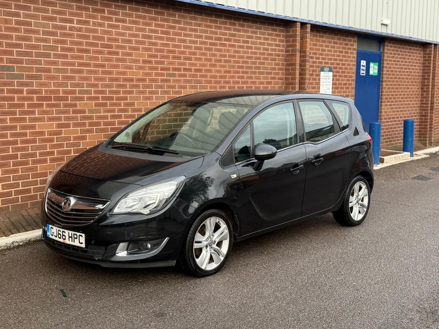 Used Vauxhall Meriva 2016 for sale - 76750204: Photo 1