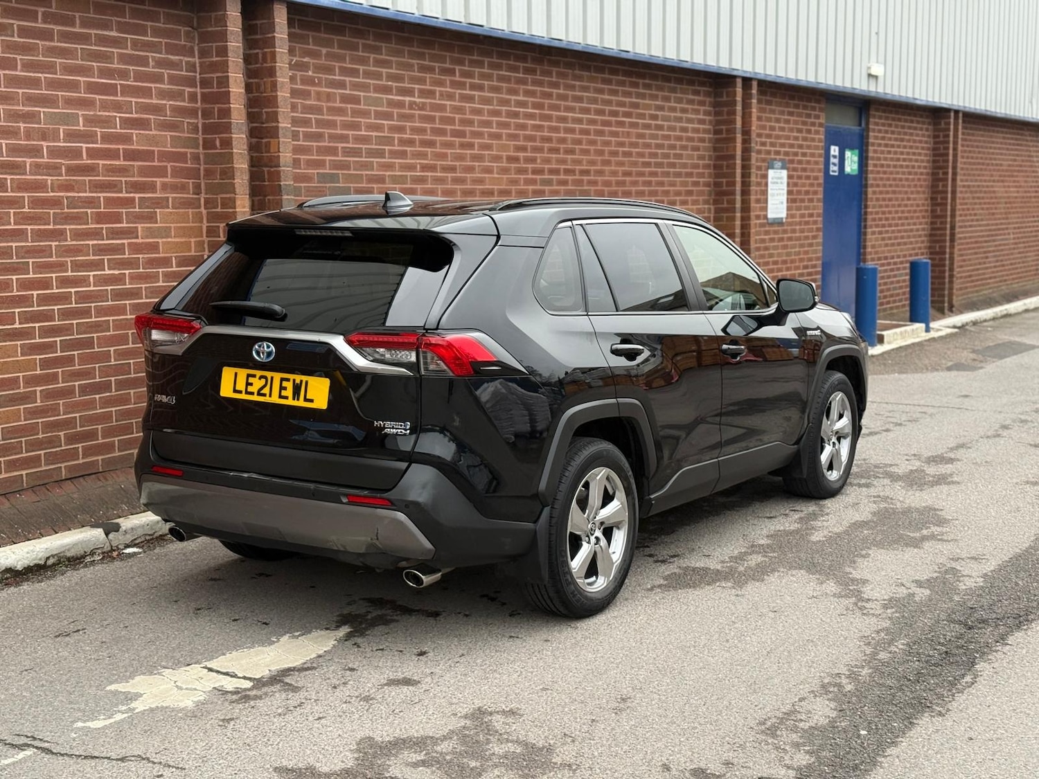 Used Toyota RAV4 2021 for sale - 76762063: Photo 6