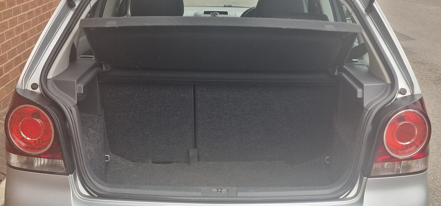 Used Volkswagen Polo 2009 for sale - 78095510: Photo 11