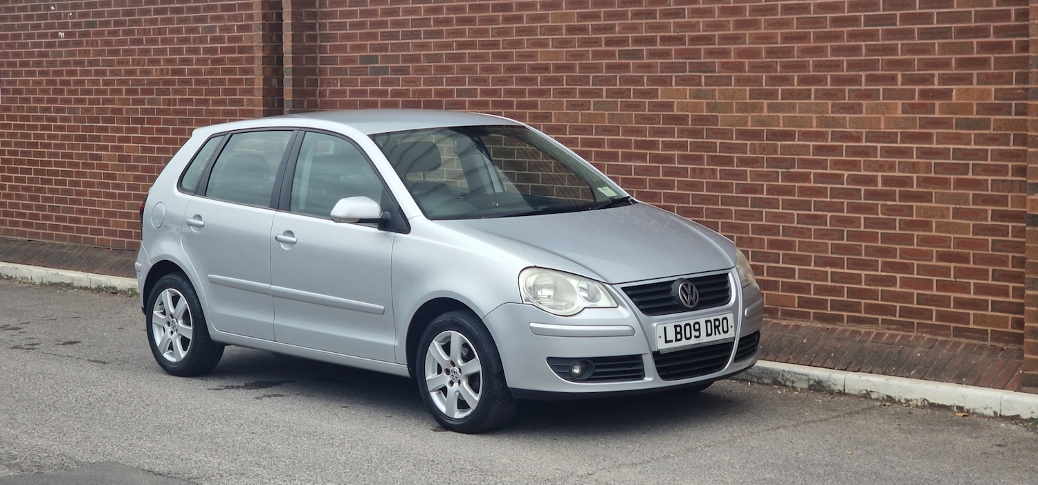 Used Volkswagen Polo 2009 for sale - 78095510: Photo 2