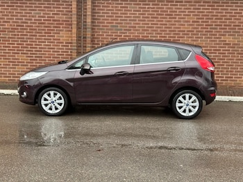 Used Ford Fiesta 2011 for sale - 76961007: Photo